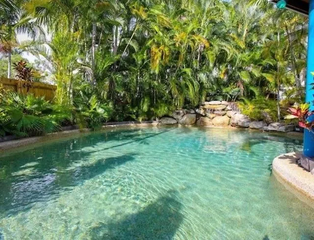 Trinity Beach Sea Breeze 3 Bedroom Apartment 0*, Trinity Beach