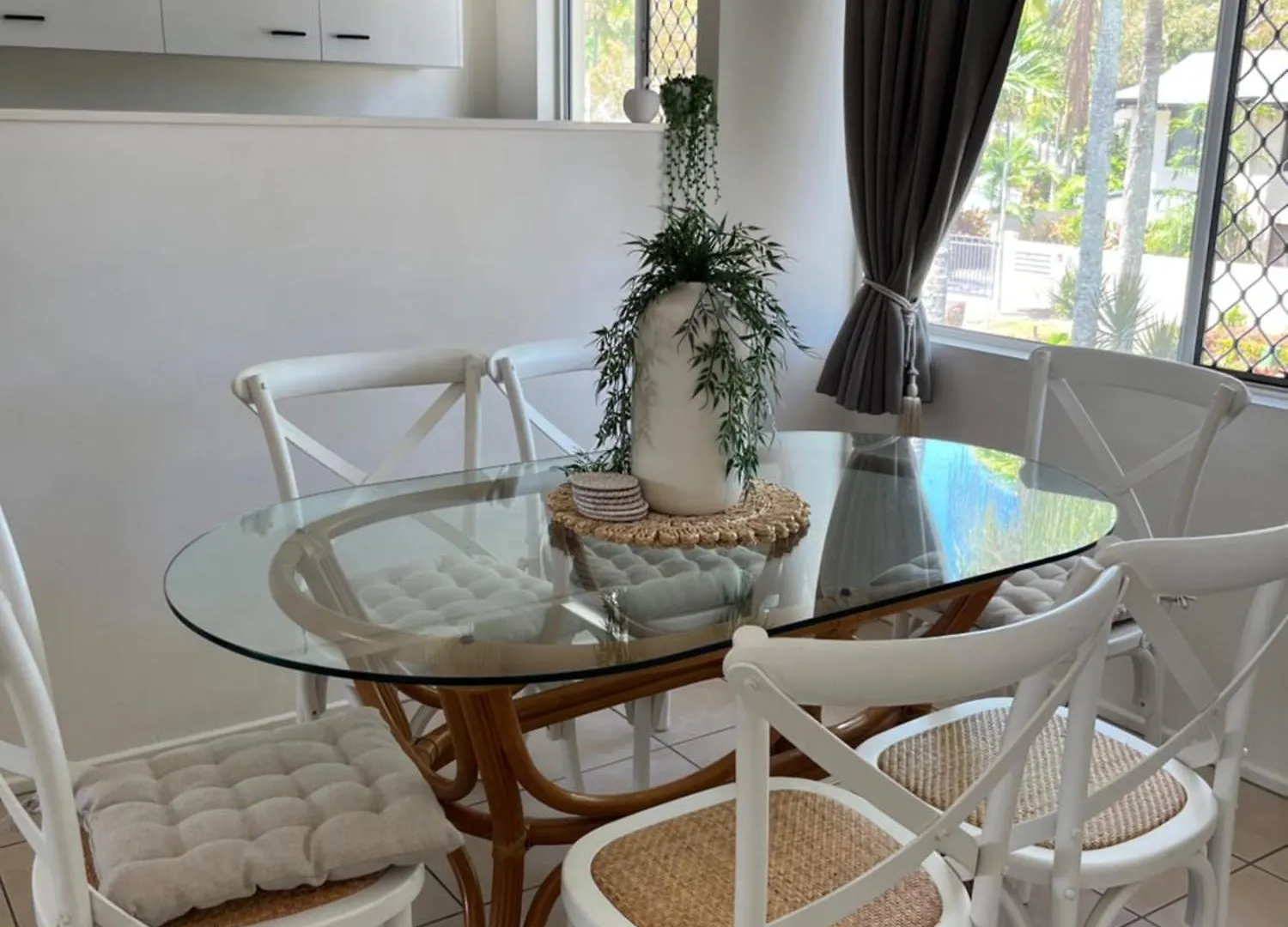 Trinity Beach Sea Breeze 3 Bedroom Apartment 0*, Trinity Beach